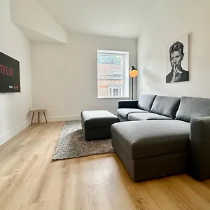 Fountain No 1 With Free Parking Apartment