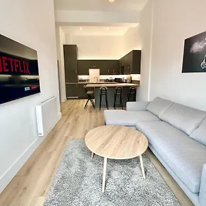 Fountain No 2 With Free Parking Apartment